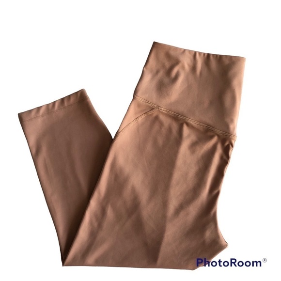 GIRLFRIEND COLLECTIVE nude Fawn Tan high waist crop leggings. Active Capri.Large - Picture 4 of 9